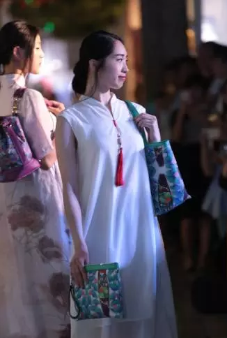 穆驰.png